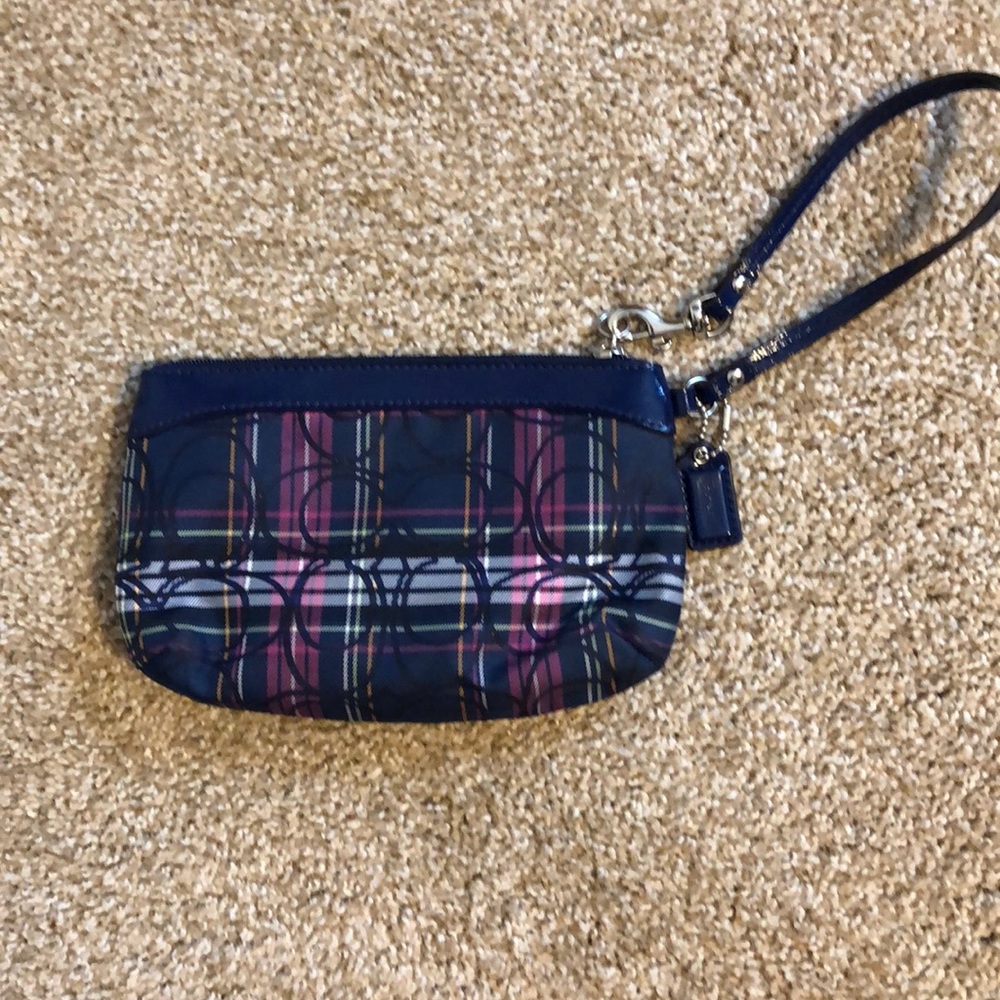 Coach clutch- Authentic! - Picture 3 of 5